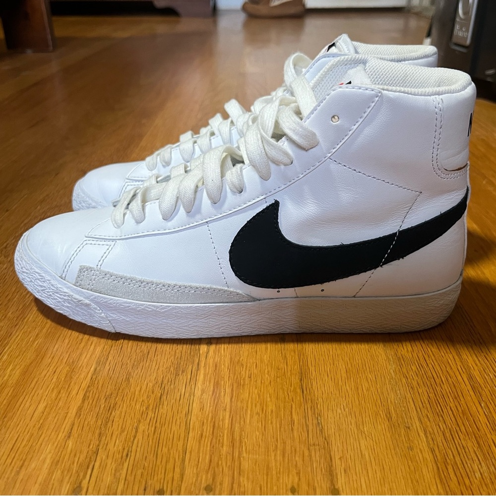 Nike Blazer Mid ‘77 Shoes